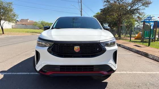 FIAT FASTBACK 1.3 TURBO 270 FLEX ABARTH AT6 FIAT FASTBACK 1.3 TURBO 270 FLEX ABARTH AT6